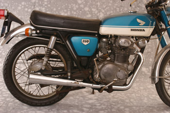 2-2 Megaphone pictured on '70 CB350